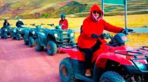 Montaña de 7 colores en cuatrimoto